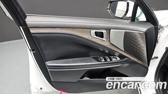Kia K8 2.5 Бензин 2WD — Фото автомобиля 24