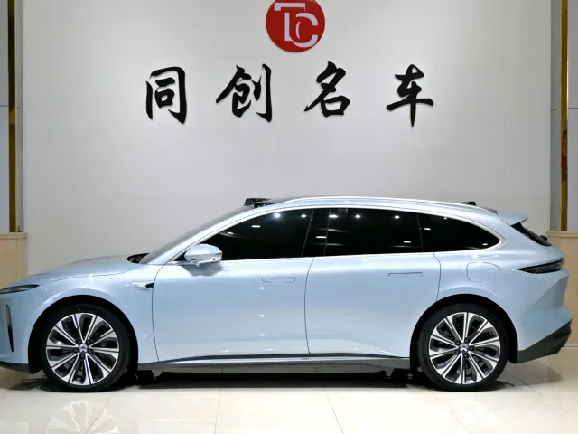 Nio ET5 Touring — Фото автомобиля 6