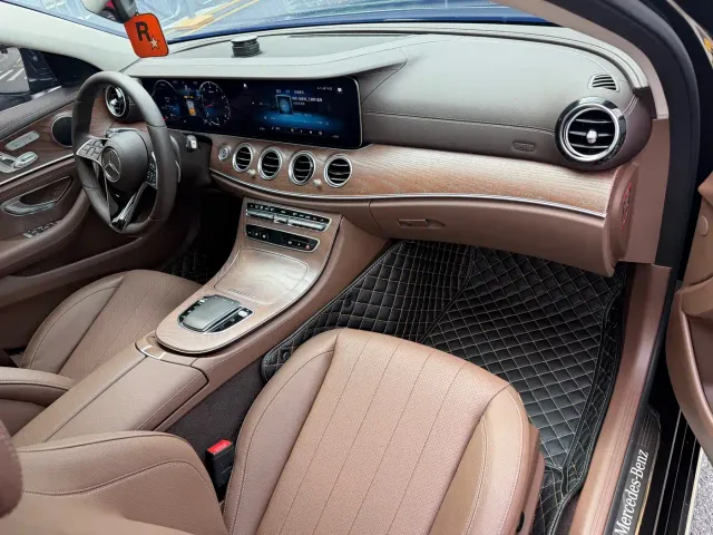 Mercedes-Benz E-Class — Фото автомобиля 10