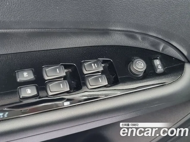 KG_Mobility_Ssangyong Rexton — Фото автомобиля 13
