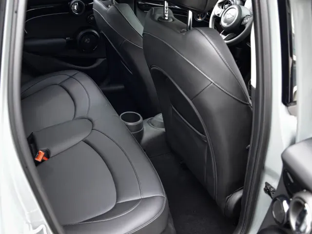 MINI Hatch — Фото автомобиля 22
