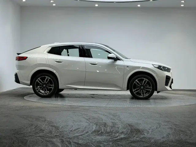 BMW X2 — Фото автомобиля 4