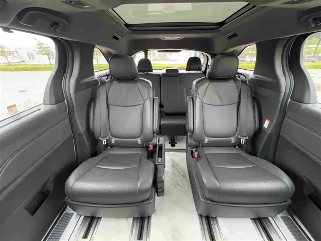 Toyota Granvia — Фото автомобиля 15