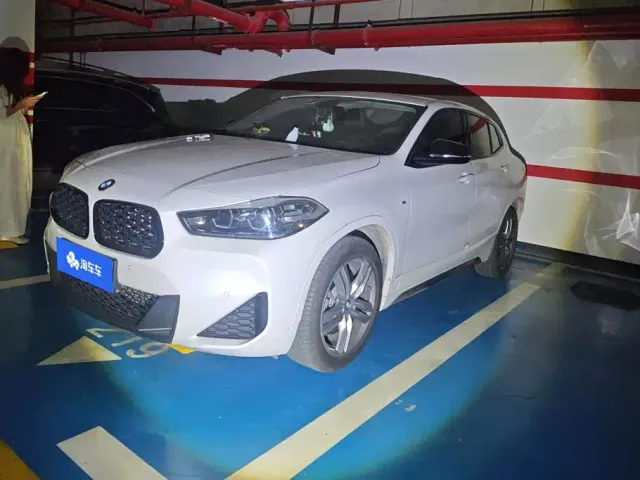 Фотография автомобиля — BMW X2