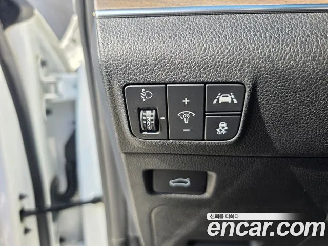 Kia K5 Generation 3 — Фото автомобиля 10