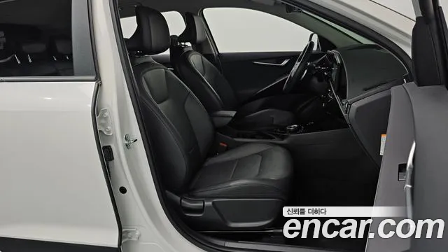 Kia Niro The All New — Фото автомобиля 11