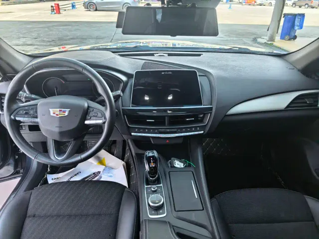 Cadillac CT5 — Фото автомобиля 9