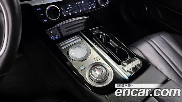 Genesis G80 Бензин 2.5 турбо 2WD — Фото автомобиля 9