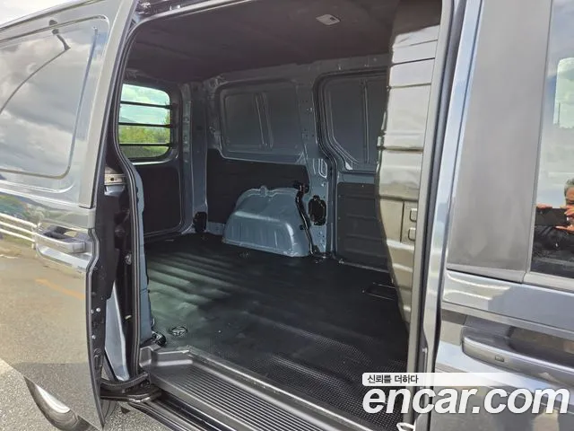 Hyundai Staria — Фото автомобиля 18