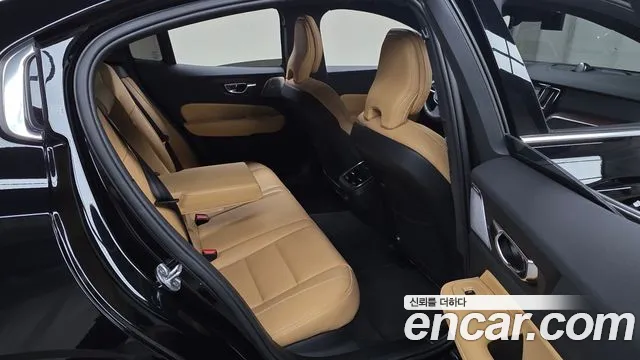Вольво S60 S60 третьего поколения B5 Ultimate Bright — Фото автомобиля 11