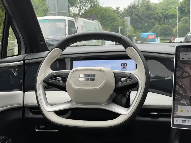 Geely Galaxy L7 — Фото автомобиля 14