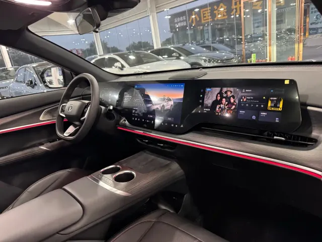 Changan CS75 Plus — Фото автомобиля 23