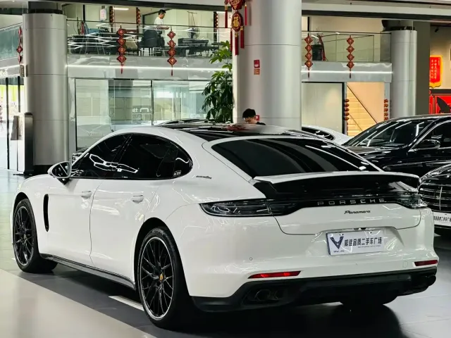 Porsche Panamera — Фото автомобиля 9