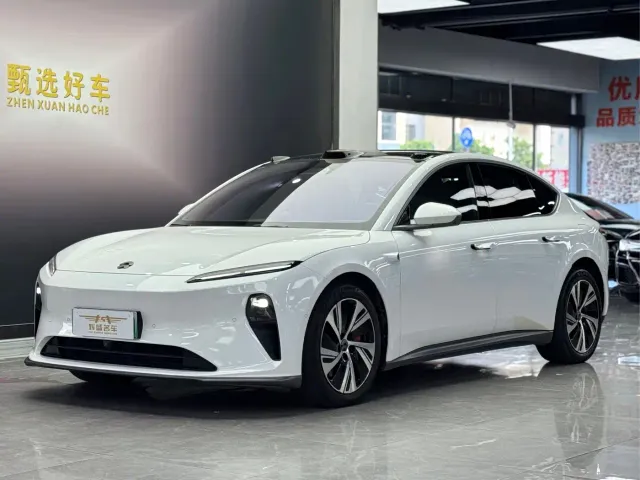 Фотография автомобиля — Nio ET5