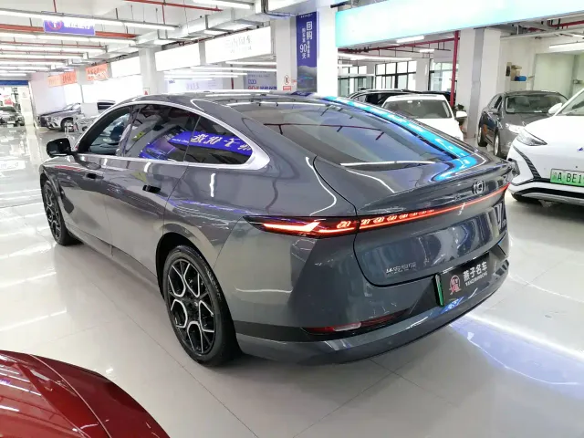 Changan Qiyuan A07 — Фото автомобиля 4