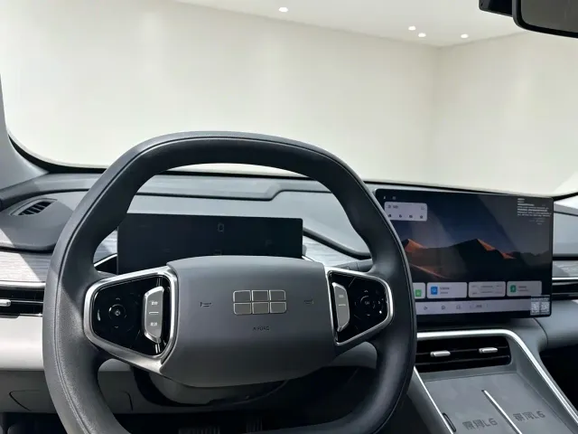 Geely Galaxy L6 — Фото автомобиля 9