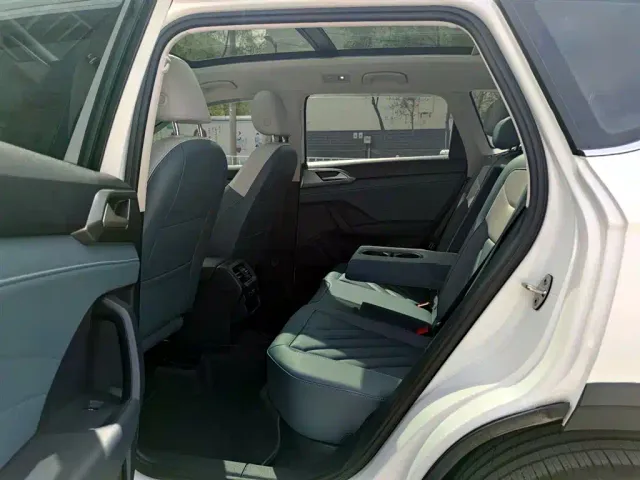 Volkswagen Tharu — Фото автомобиля 10