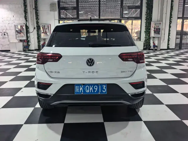 Volkswagen T-Roc — Фото автомобиля 19