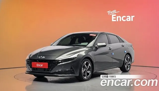 Фотография автомобиля — Hyundai Avante CN7