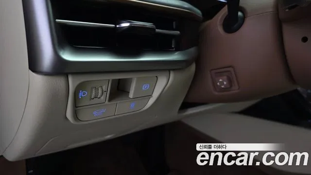 Hyundai Grandeur GN7 — Фото автомобиля 30