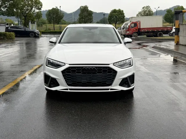 Audi A4L — Фото автомобиля 2