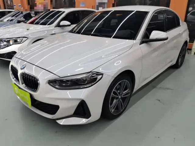 Фотография автомобиля — BMW 1 Series