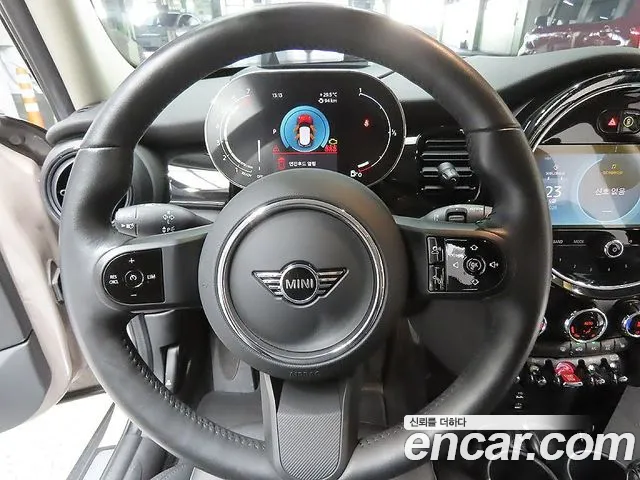 MINI Cooper — Фото автомобиля 12