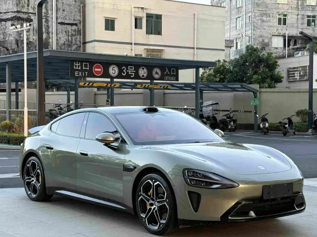 Xiaomi SU7 — Фото автомобиля 3