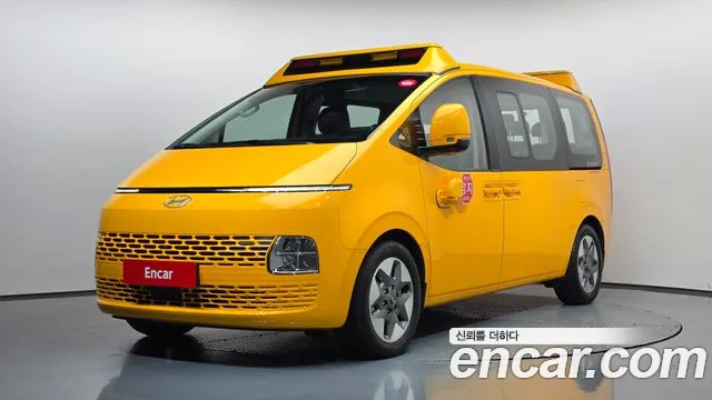 Фотография автомобиля — Hyundai Staria
