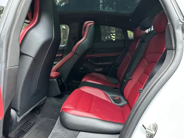 Porsche Taycan 2022 Facelift Taycan — Фото автомобиля 11