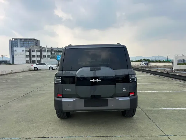 BYD FangChengBao Titanium 7 — Фото автомобиля 5