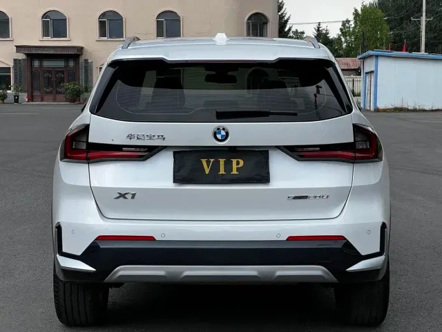 BMW X1 — Фото автомобиля 7