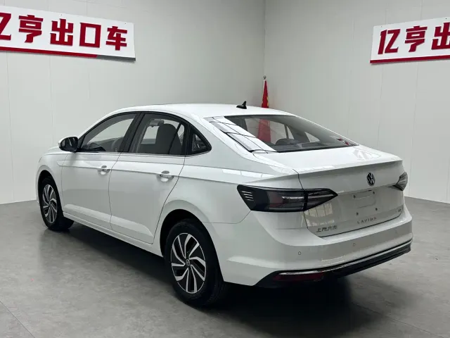 Volkswagen Lavida — Фото автомобиля 17