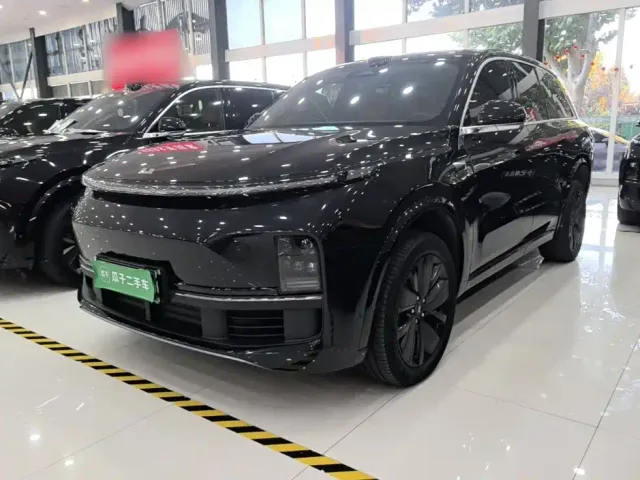 Фотография автомобиля — Li Auto L8