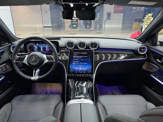 Mercedes-Benz C-Class — Фото автомобиля 13
