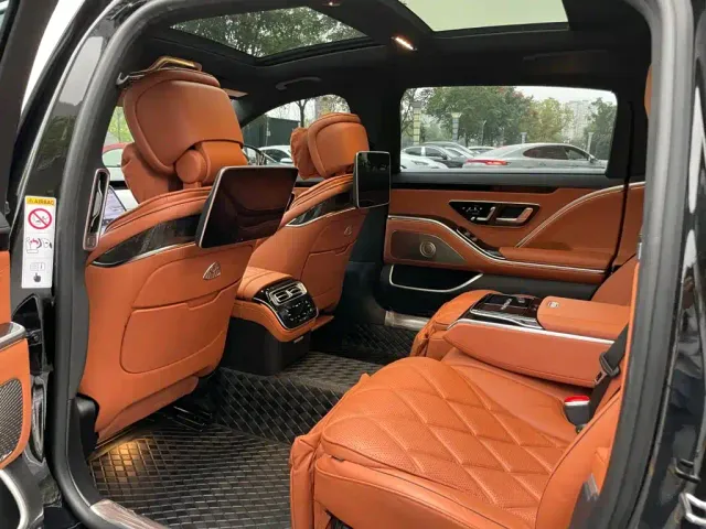 Mercedes-Benz Maybach S-Class — Фото автомобиля 13