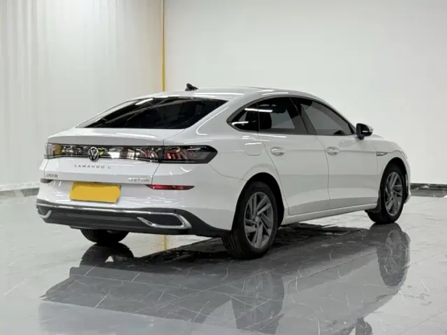 Volkswagen Lamando — Фото автомобиля 2