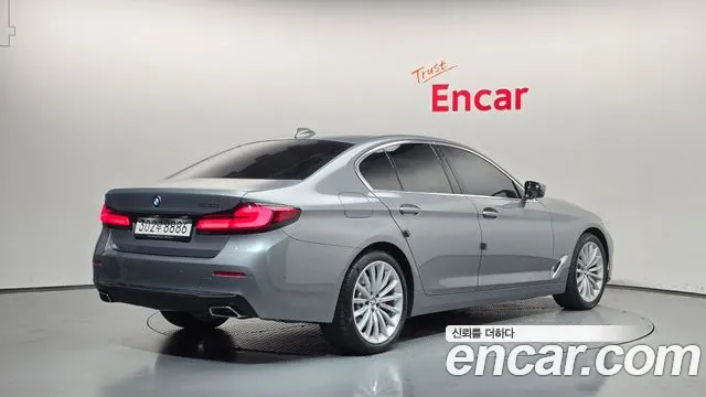 BMW 5 Series G30 — Фото автомобиля 2