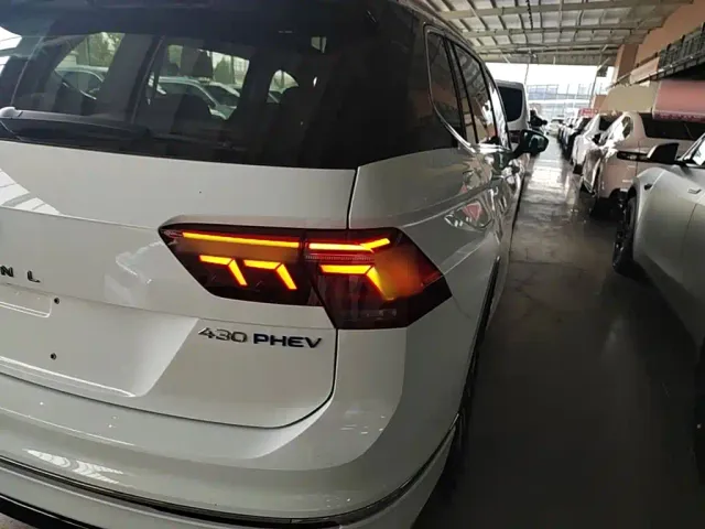 Volkswagen Tiguan L PHEV — Фото автомобиля 7