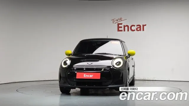 MINI Cooper Cooper Electric — Фото автомобиля 2