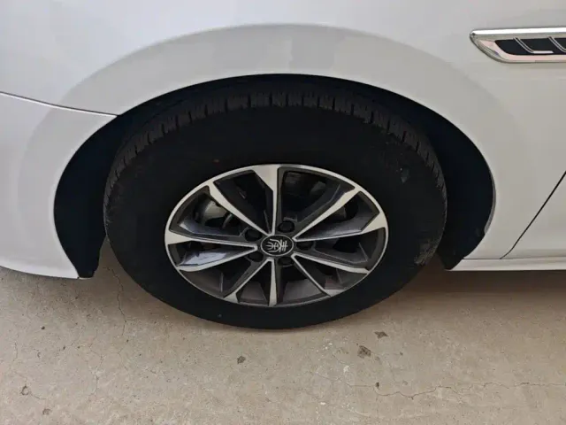 BYD Qin PLUS — Фото автомобиля 22