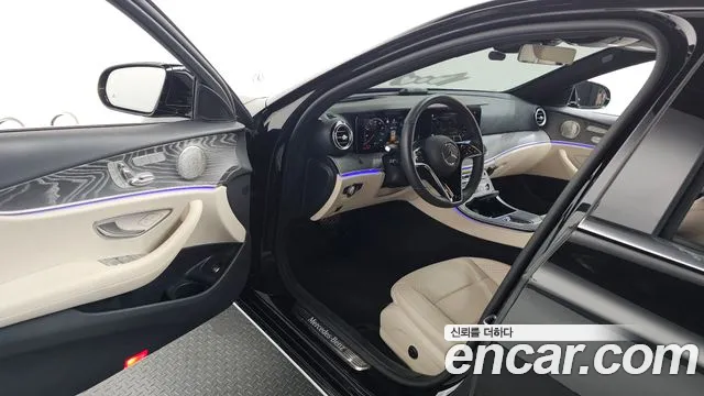 Mercedes-Benz E-Class E-класс W213 E350 4MATIC Exclusive — Фото автомобиля 9