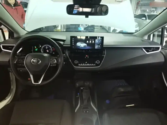Toyota Corolla — Фото автомобиля 9
