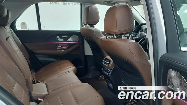 Mercedes-Benz GLE-Class — Фото автомобиля 10