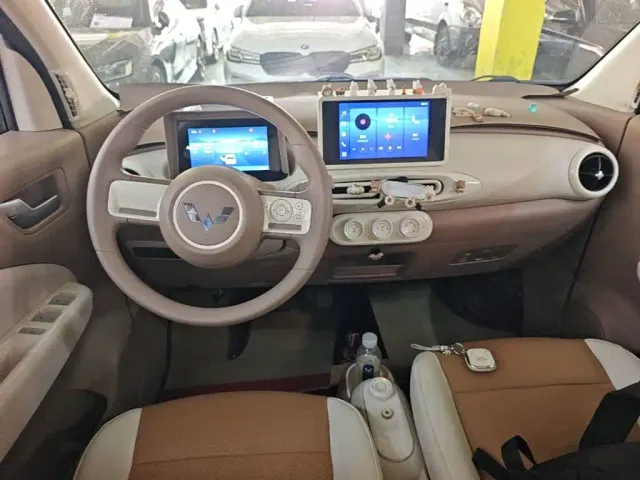 Wuling Hongguang Mini EV — Фото автомобиля 9