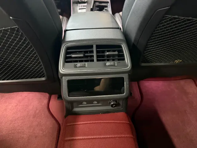 Audi A6L — Фото автомобиля 9