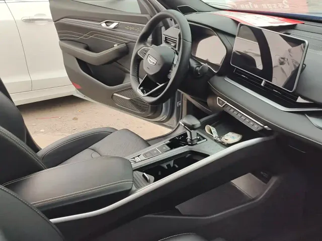 Geely Xingrui — Фото автомобиля 2
