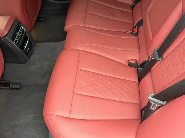 BMW i3 — Фото автомобиля 8