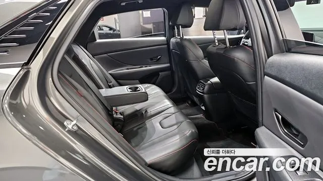 Hyundai AVANTE Новый Avante (CN7) — Фото автомобиля 10