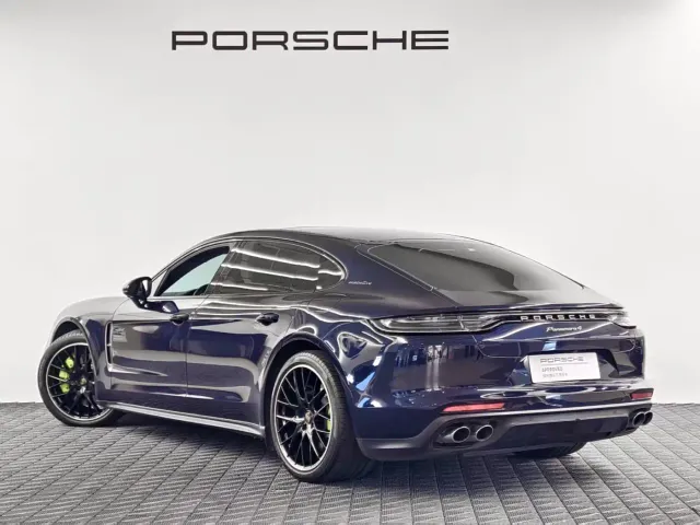 Porsche Panamera — Фото автомобиля 4